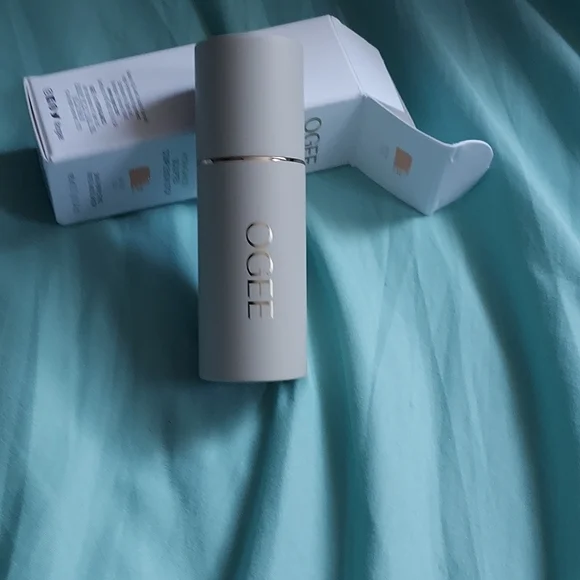 Ogee Sculpted Complexion Stick - Picture 3 of 4